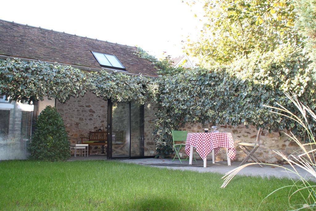 Bed and Breakfast Le Nid D'Hirondelles Perthes-en-Gatinais Екстер'єр фото