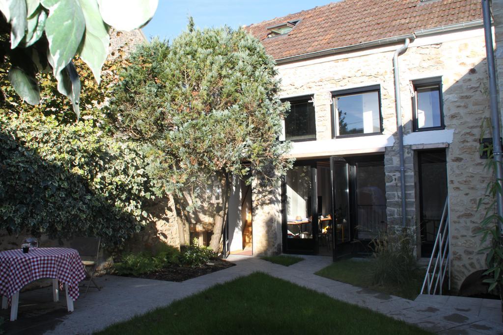 Bed and Breakfast Le Nid D'Hirondelles Perthes-en-Gatinais Екстер'єр фото