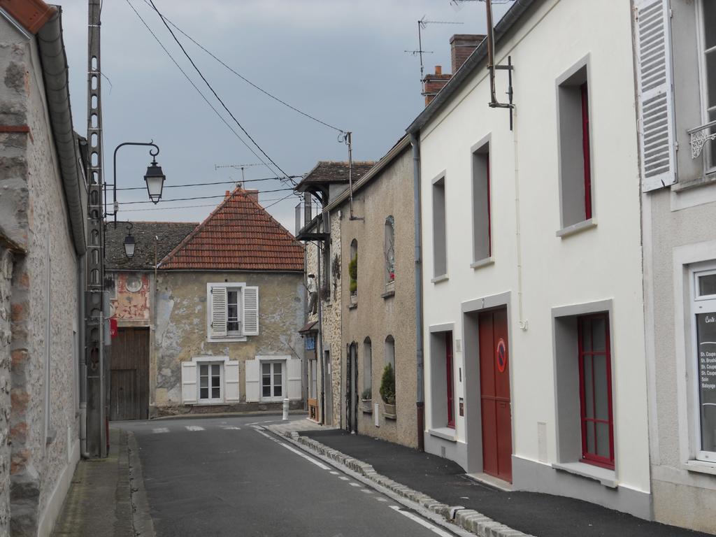 Bed and Breakfast Le Nid D'Hirondelles Perthes-en-Gatinais Екстер'єр фото