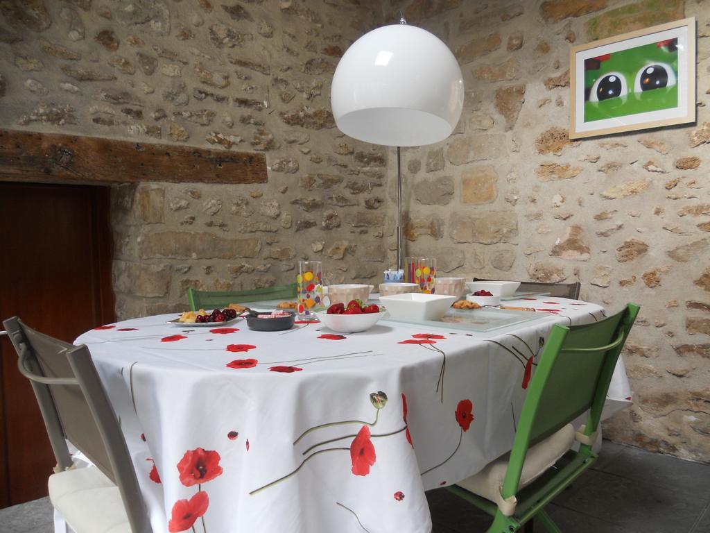 Bed and Breakfast Le Nid D'Hirondelles Perthes-en-Gatinais Екстер'єр фото