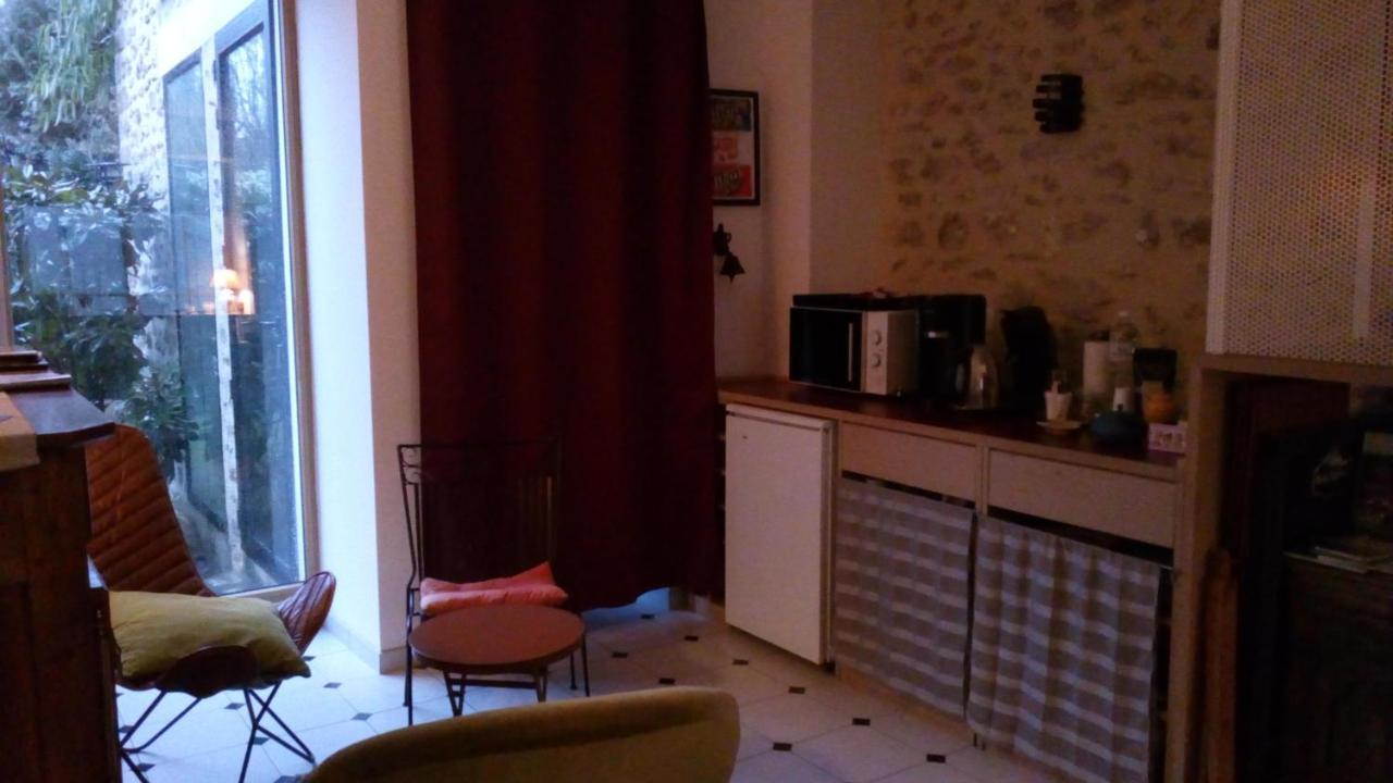 Bed and Breakfast Le Nid D'Hirondelles Perthes-en-Gatinais Екстер'єр фото
